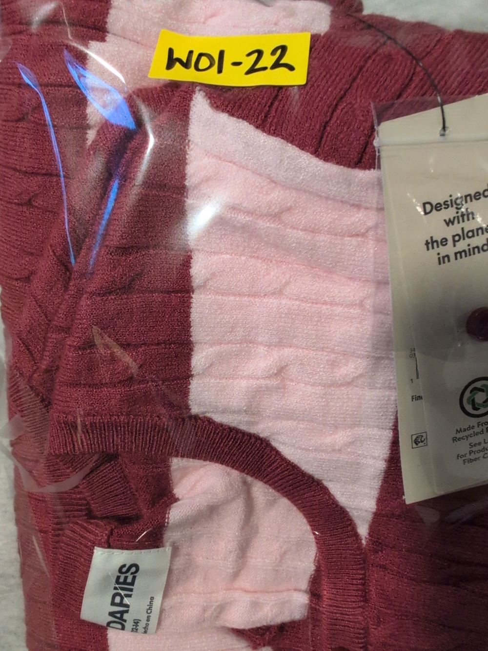 No Boundaries Cable Knit Crewneck Cardigan, Women's Sweater Pink And Wine Size L - Picture 7 of 7